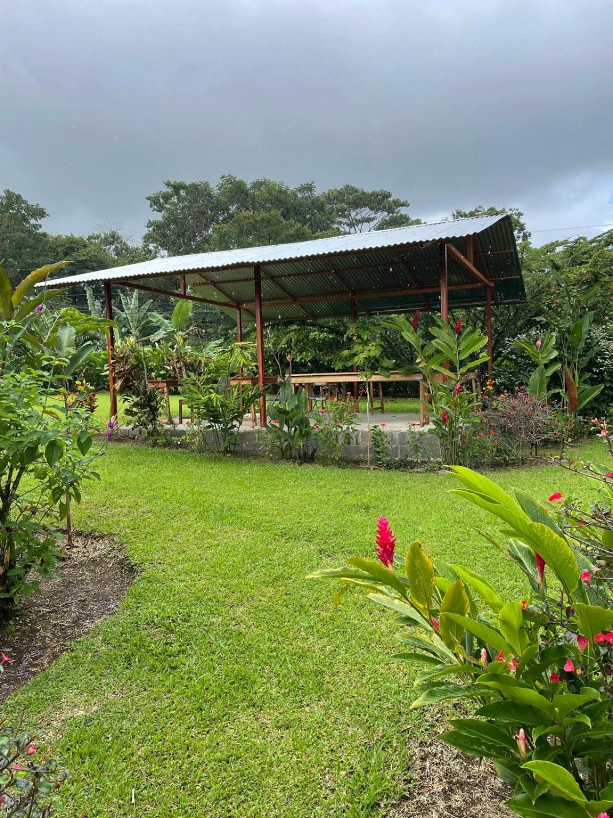 Cabinas La Catarata Ла Фортуна Экстерьер фото