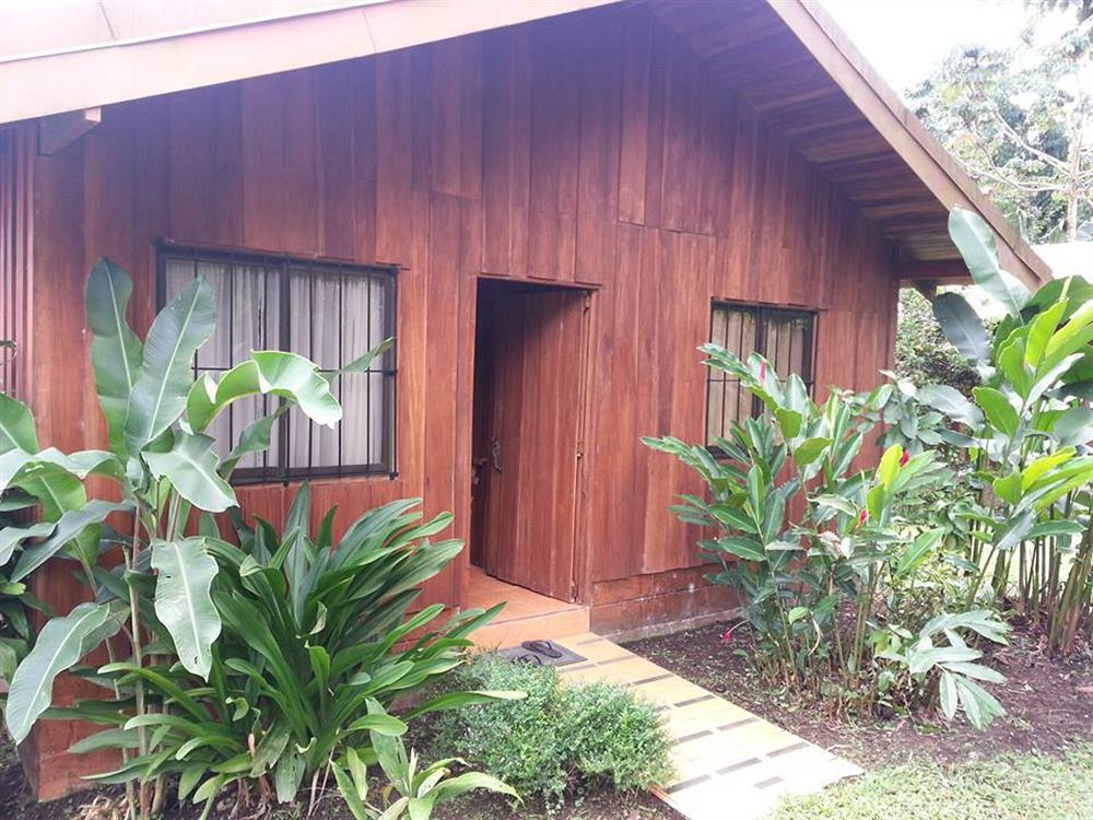 Cabinas La Catarata Ла Фортуна Экстерьер фото